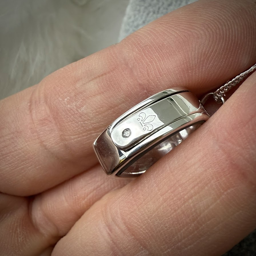 Round glass and .925 Silver locket & Paw Charm