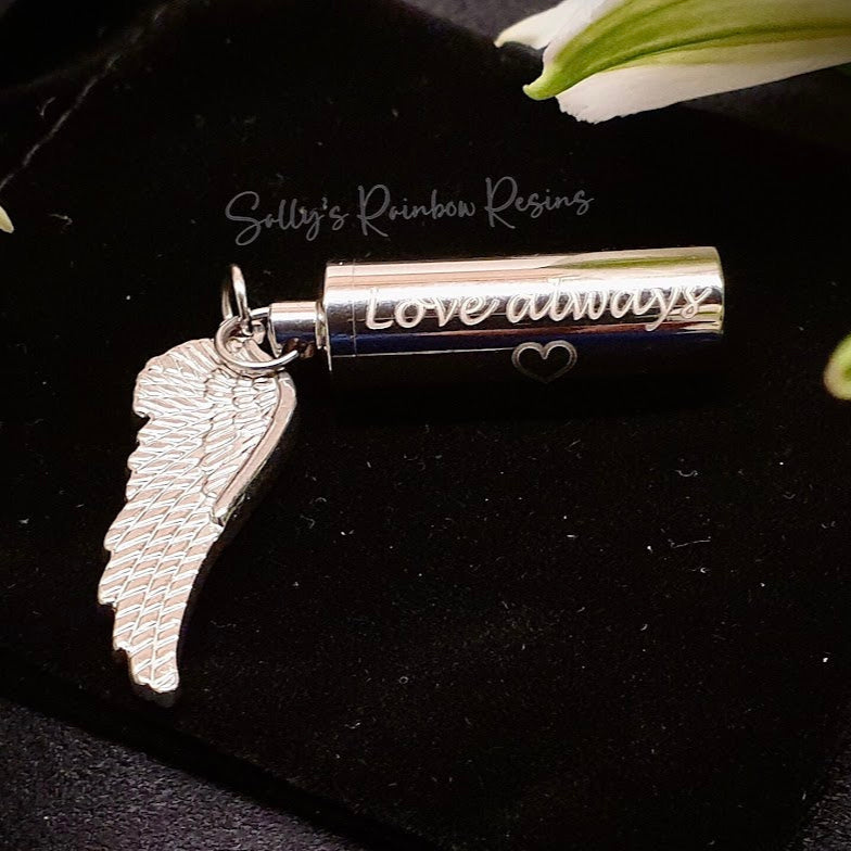 Self Filll winged Urn Keyring