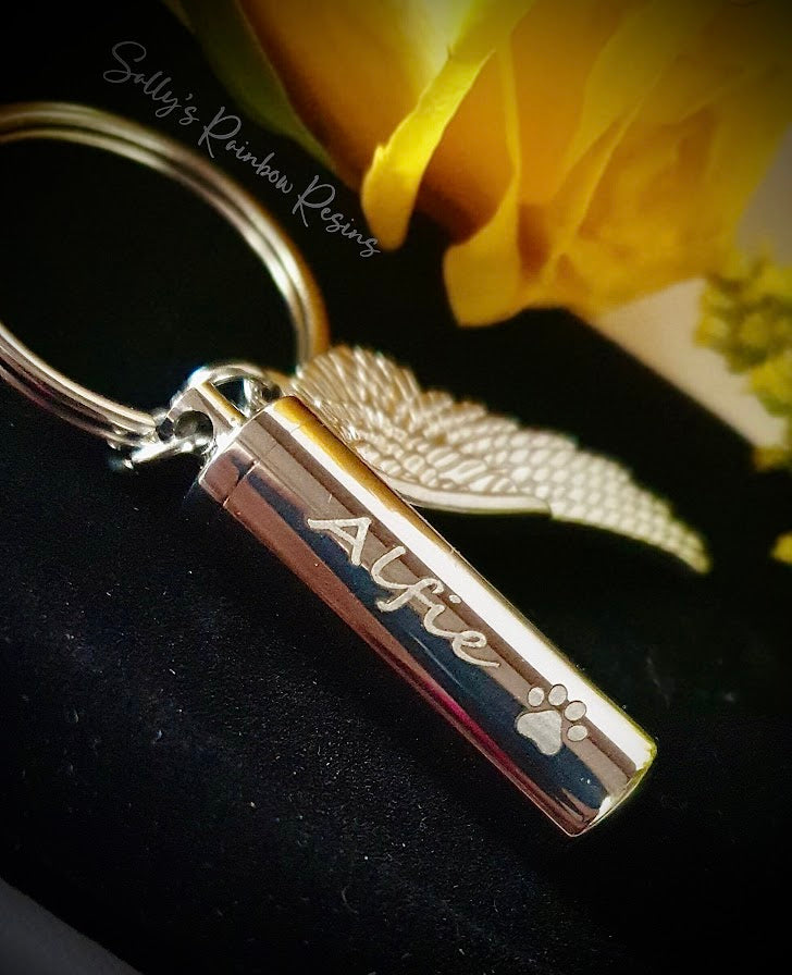 Self Filll winged Urn Keyring